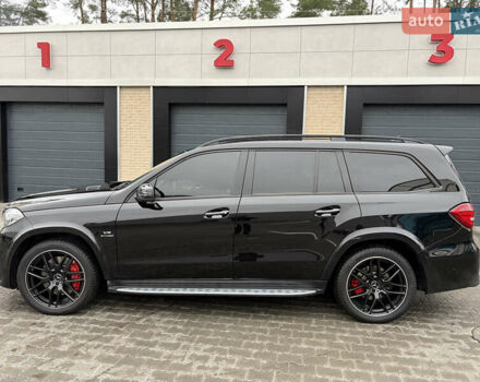 Черный Мерседес ГЛС-Класс, объемом двигателя 5.46 л и пробегом 117 тыс. км за 51555 $, фото 2 на Automoto.ua