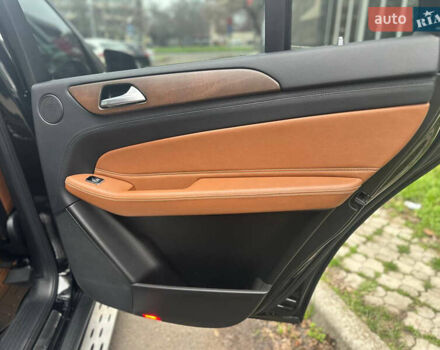 Черный Мерседес ГЛС-Класс, объемом двигателя 3 л и пробегом 125 тыс. км за 45700 $, фото 10 на Automoto.ua