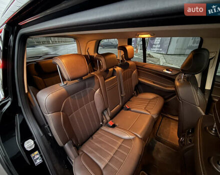 Чорний Мерседес ГЛС-Класс, об'ємом двигуна 2.99 л та пробігом 105 тис. км за 50000 $, фото 33 на Automoto.ua