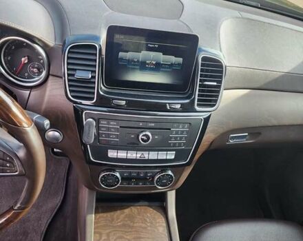 Черный Мерседес ГЛС-Класс, объемом двигателя 2.99 л и пробегом 169 тыс. км за 46005 $, фото 13 на Automoto.ua