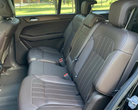 Мерседес ГЛС-Класс 2018 у Києві на Automoto.ua Чорний Мерседес ГЛС-Класс, об'ємом двигуна 2.99 л та пробігом 53 тис. км за 55000 $, фото 20 на Automoto.ua