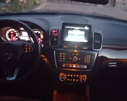 Чорний Мерседес ГЛС-Класс, об'ємом двигуна 3 л та пробігом 148 тис. км за 29999 $, фото 16 на Automoto.ua