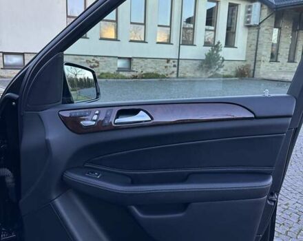 Черный Мерседес ГЛС-Класс, объемом двигателя 3 л и пробегом 123 тыс. км за 30999 $, фото 87 на Automoto.ua