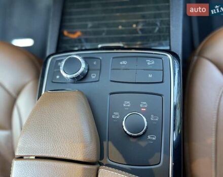 Черный Мерседес ГЛС-Класс, объемом двигателя 2.99 л и пробегом 138 тыс. км за 51800 $, фото 16 на Automoto.ua