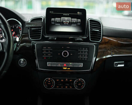 Мерседес ГЛС-Класс 2018 у Львові на Automoto.ua Чорний Мерседес ГЛС-Класс, об'ємом двигуна 3 л та пробігом 150 тис. км за 39500 $, фото 23 на Automoto.ua