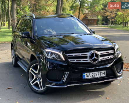 Мерседес ГЛС-Класс 2018 у Києві на Automoto.ua Чорний Мерседес ГЛС-Класс, об'ємом двигуна 2.99 л та пробігом 53 тис. км за 55000 $, фото 2 на Automoto.ua