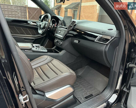 Черный Мерседес ГЛС-Класс, объемом двигателя 5.46 л и пробегом 116 тыс. км за 60000 $, фото 29 на Automoto.ua