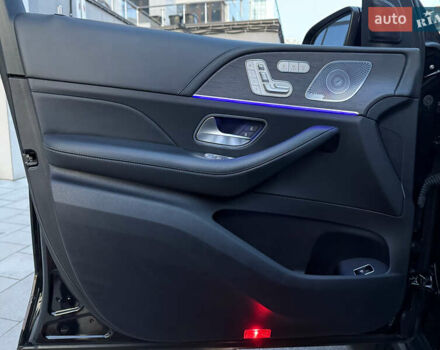 Черный Мерседес ГЛС-Класс, объемом двигателя 3.98 л и пробегом 131 тыс. км за 113000 $, фото 54 на Automoto.ua