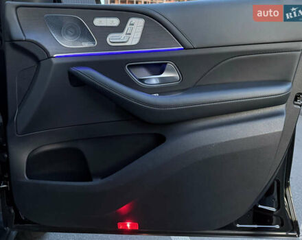 Черный Мерседес ГЛС-Класс, объемом двигателя 3.98 л и пробегом 131 тыс. км за 109000 $, фото 60 на Automoto.ua