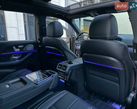 Черный Мерседес ГЛС-Класс, объемом двигателя 3.98 л и пробегом 131 тыс. км за 113000 $, фото 49 на Automoto.ua