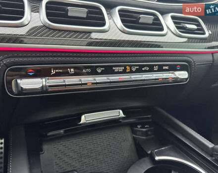 Черный Мерседес ГЛС-Класс, объемом двигателя 3.98 л и пробегом 73 тыс. км за 99000 $, фото 49 на Automoto.ua