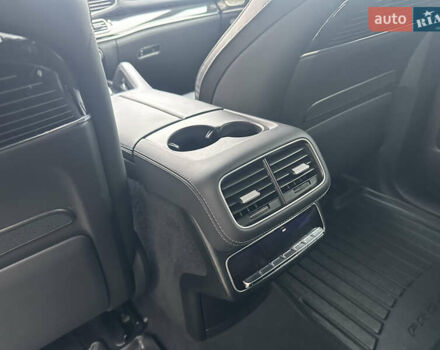 Черный Мерседес ГЛС-Класс, объемом двигателя 2.99 л и пробегом 49 тыс. км за 135000 $, фото 4 на Automoto.ua