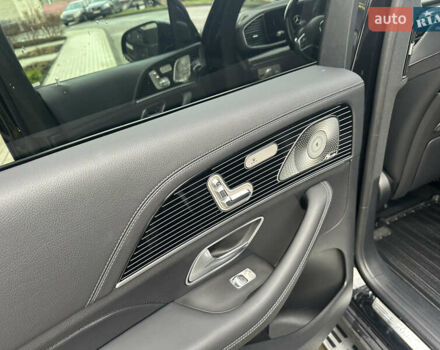 Черный Мерседес ГЛС-Класс, объемом двигателя 2.99 л и пробегом 49 тыс. км за 135000 $, фото 3 на Automoto.ua