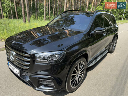 Мерседес ГЛС-Класс 2024 у Києві на Automoto.ua Чорний Мерседес ГЛС-Класс, об'ємом двигуна 2.99 л та пробігом 33 тис. км за 158000 $, фото 1 на Automoto.ua