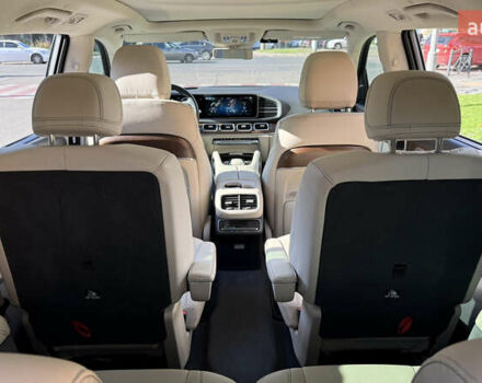 Красный Мерседес ГЛС-Класс, объемом двигателя 3.98 л и пробегом 83 тыс. км за 80000 $, фото 18 на Automoto.ua