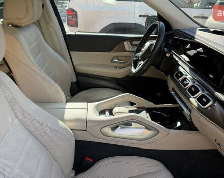 Красный Мерседес ГЛС-Класс, объемом двигателя 3.98 л и пробегом 83 тыс. км за 80000 $, фото 10 на Automoto.ua