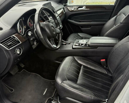 Сірий Мерседес ГЛС-Класс, об'ємом двигуна 3 л та пробігом 175 тис. км за 24900 $, фото 16 на Automoto.ua