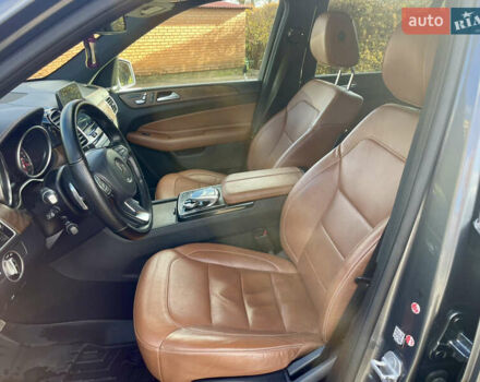 Сірий Мерседес ГЛС-Класс, об'ємом двигуна 3 л та пробігом 167 тис. км за 33777 $, фото 8 на Automoto.ua