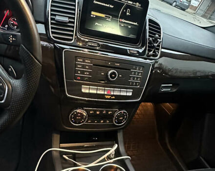 Сірий Мерседес ГЛС-Класс, об'ємом двигуна 3 л та пробігом 177 тис. км за 29900 $, фото 27 на Automoto.ua