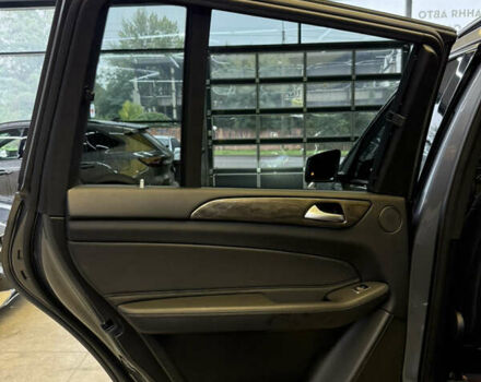 Сірий Мерседес ГЛС-Класс, об'ємом двигуна 3 л та пробігом 116 тис. км за 43999 $, фото 18 на Automoto.ua