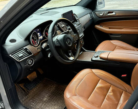 Серый Мерседес ГЛС-Класс, объемом двигателя 2.99 л и пробегом 185 тыс. км за 33500 $, фото 4 на Automoto.ua