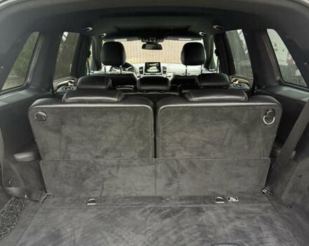 Сірий Мерседес ГЛС-Класс, об'ємом двигуна 3 л та пробігом 175 тис. км за 24900 $, фото 6 на Automoto.ua