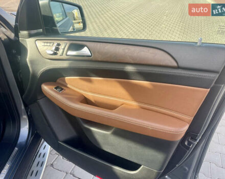 Серый Мерседес ГЛС-Класс, объемом двигателя 3 л и пробегом 162 тыс. км за 32500 $, фото 23 на Automoto.ua