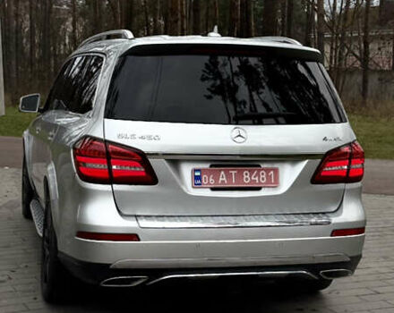 Серый Мерседес ГЛС-Класс, объемом двигателя 3 л и пробегом 100 тыс. км за 29000 $, фото 2 на Automoto.ua