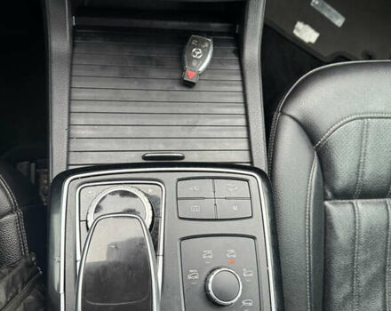 Сірий Мерседес ГЛС-Класс, об'ємом двигуна 3 л та пробігом 175 тис. км за 24900 $, фото 21 на Automoto.ua