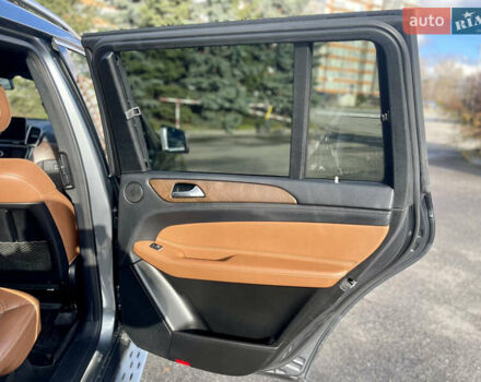 Сірий Мерседес ГЛС-Класс, об'ємом двигуна 3 л та пробігом 167 тис. км за 33777 $, фото 7 на Automoto.ua