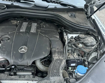 Сірий Мерседес ГЛС-Класс, об'ємом двигуна 3 л та пробігом 177 тис. км за 29900 $, фото 31 на Automoto.ua