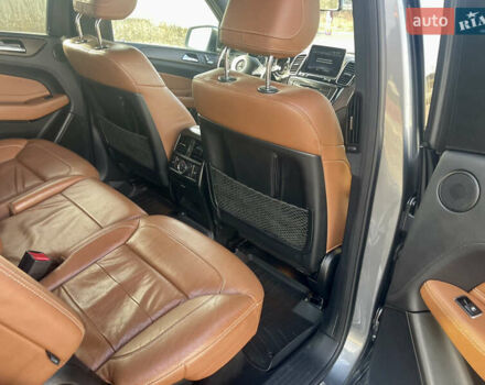 Серый Мерседес ГЛС-Класс, объемом двигателя 3 л и пробегом 162 тыс. км за 32500 $, фото 22 на Automoto.ua