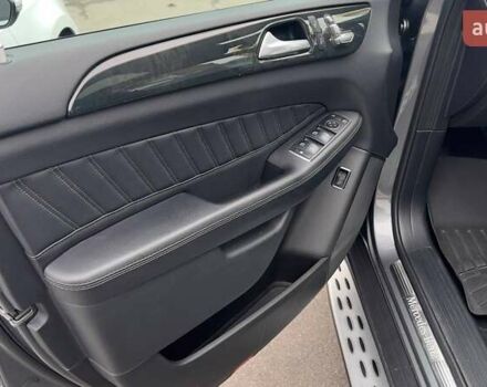Серый Мерседес ГЛС-Класс, объемом двигателя 3 л и пробегом 39 тыс. км за 49000 $, фото 29 на Automoto.ua