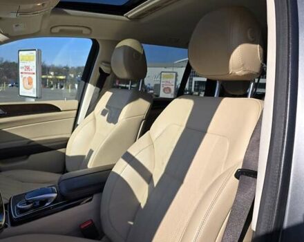 Серый Мерседес ГЛС-Класс, объемом двигателя 3 л и пробегом 110 тыс. км за 45550 $, фото 38 на Automoto.ua