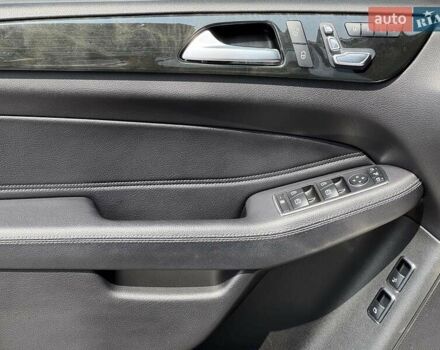 Серый Мерседес ГЛС-Класс, объемом двигателя 3 л и пробегом 91 тыс. км за 39000 $, фото 46 на Automoto.ua