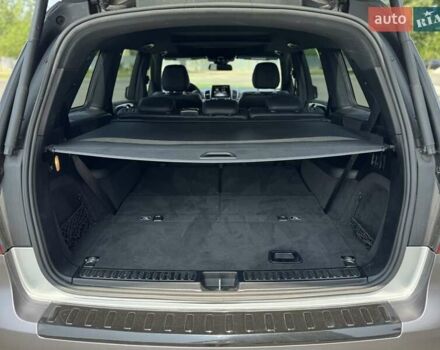 Серый Мерседес ГЛС-Класс, объемом двигателя 3 л и пробегом 91 тыс. км за 39000 $, фото 51 на Automoto.ua