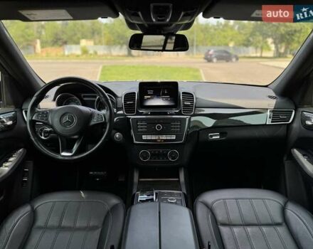 Серый Мерседес ГЛС-Класс, объемом двигателя 3 л и пробегом 91 тыс. км за 39000 $, фото 20 на Automoto.ua