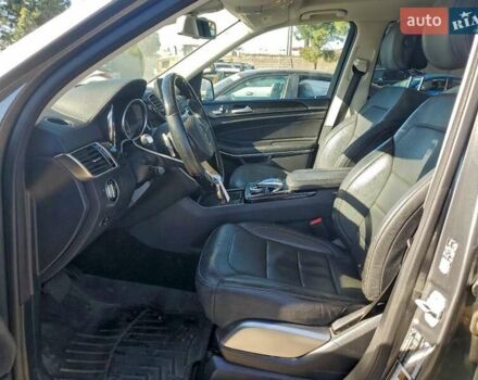 Сірий Мерседес ГЛС-Класс, об'ємом двигуна 4.66 л та пробігом 135 тис. км за 10400 $, фото 6 на Automoto.ua