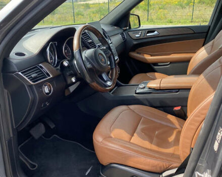 Серый Мерседес ГЛС-Класс, объемом двигателя 2.99 л и пробегом 183 тыс. км за 48500 $, фото 15 на Automoto.ua