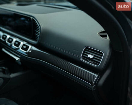 Серый Мерседес ГЛС-Класс, объемом двигателя 3.98 л и пробегом 42 тыс. км за 163000 $, фото 37 на Automoto.ua