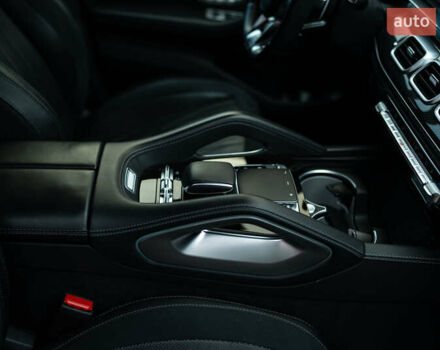 Серый Мерседес ГЛС-Класс, объемом двигателя 3.98 л и пробегом 42 тыс. км за 163000 $, фото 35 на Automoto.ua