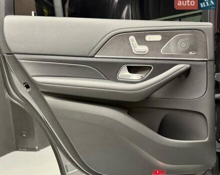 Серый Мерседес ГЛС-Класс, объемом двигателя 3 л и пробегом 81 тыс. км за 85900 $, фото 40 на Automoto.ua