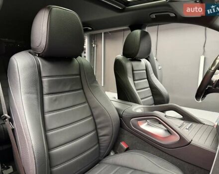 Серый Мерседес ГЛС-Класс, объемом двигателя 3 л и пробегом 81 тыс. км за 85900 $, фото 58 на Automoto.ua