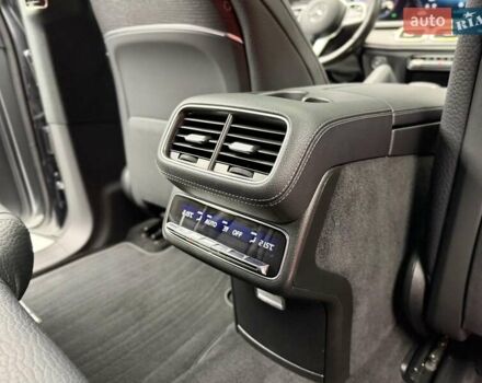 Серый Мерседес ГЛС-Класс, объемом двигателя 3 л и пробегом 81 тыс. км за 85900 $, фото 53 на Automoto.ua