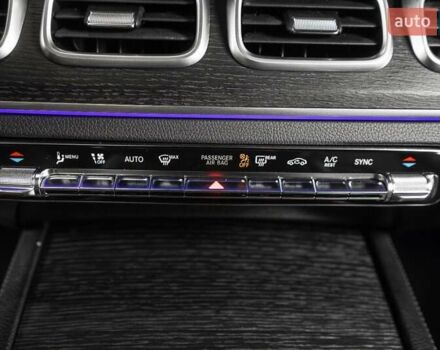 Серый Мерседес ГЛС-Класс, объемом двигателя 3 л и пробегом 39 тыс. км за 89900 $, фото 27 на Automoto.ua