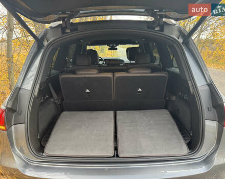 Серый Мерседес ГЛС-Класс, объемом двигателя 2.93 л и пробегом 131 тыс. км за 89999 $, фото 1 на Automoto.ua