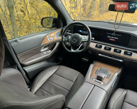 Серый Мерседес ГЛС-Класс, объемом двигателя 2.93 л и пробегом 131 тыс. км за 89999 $, фото 23 на Automoto.ua