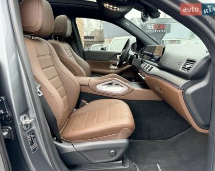 Серый Мерседес ГЛС-Класс, объемом двигателя 2.99 л и пробегом 57 тыс. км за 115999 $, фото 39 на Automoto.ua