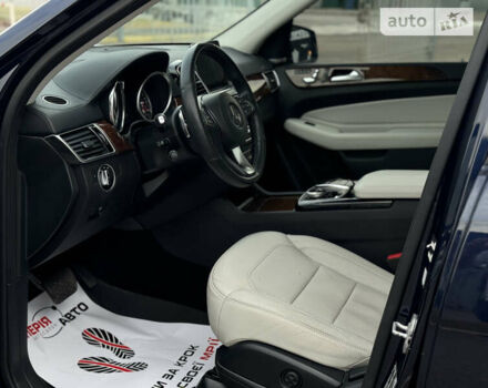 Синий Мерседес ГЛС-Класс, объемом двигателя 3 л и пробегом 158 тыс. км за 27400 $, фото 28 на Automoto.ua