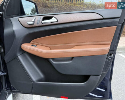 Синий Мерседес ГЛС-Класс, объемом двигателя 3 л и пробегом 290 тыс. км за 29900 $, фото 28 на Automoto.ua